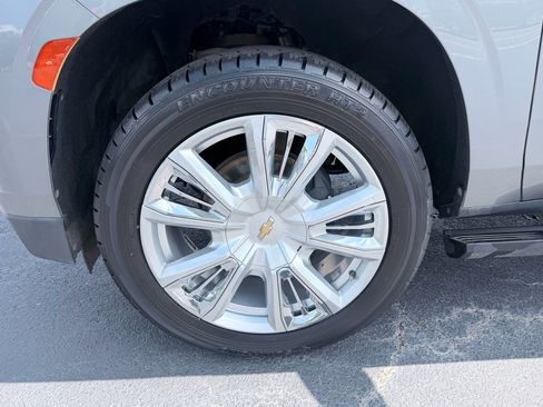Used 2021 Chevrolet Suburban High Country AWD/4WD image 39