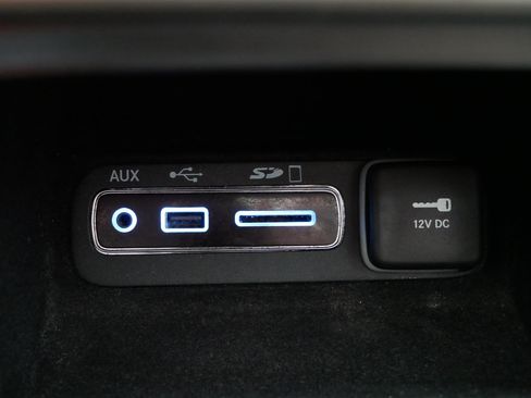 Used 2017 Jeep Grand Cherokee Limited w/ Luxury Group II image 31