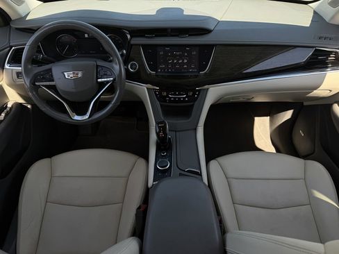 Used 2020 Cadillac XT6 Premium Luxury FWD image 11