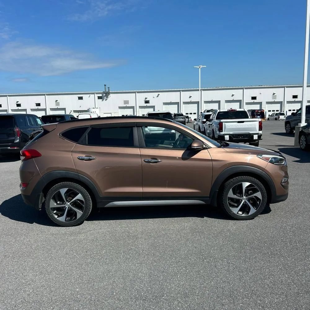 Used 2017 Hyundai Tucson Limited w/ Limited Ultimate Package 03 AWD/4WD image 10