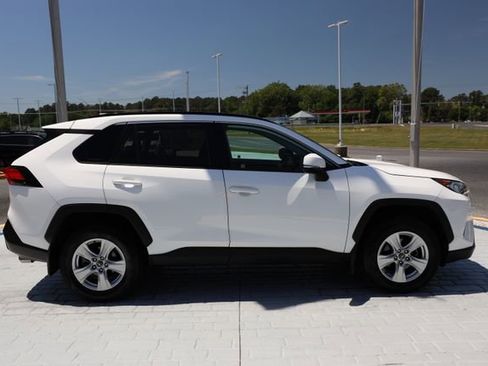 Used 2019 Toyota RAV4 XLE w/ All Weather Liner Package AWD/4WD image 6