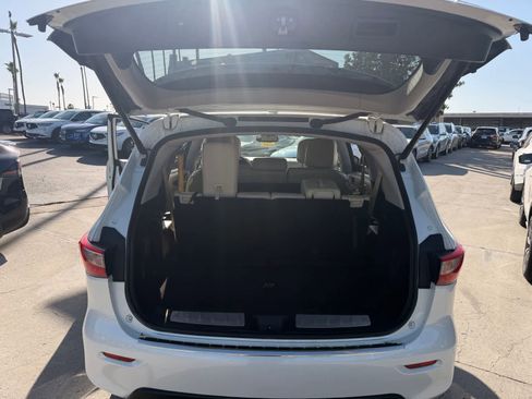 Used 2015 INFINITI QX60 AWD w/ Premium Package image 22