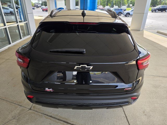 Used 2026 Chevrolet Trax RS w/ Driver Confidence Package FWD image 16