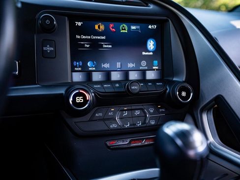 Used 2017 Chevrolet Corvette Z06 RWD image 11
