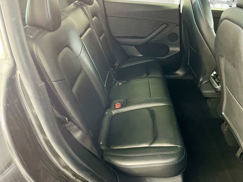 Used 2021 Tesla Model Y 2WD image 26