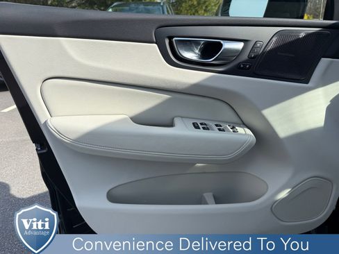 Certified 2023 Volvo XC60 B5 Plus w/ Climate Package AWD/4WD image 16
