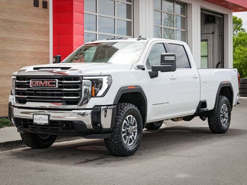Used 2024 GMC Sierra 3500 SLE w/ SLE Convenience Package AWD/4WD image 8
