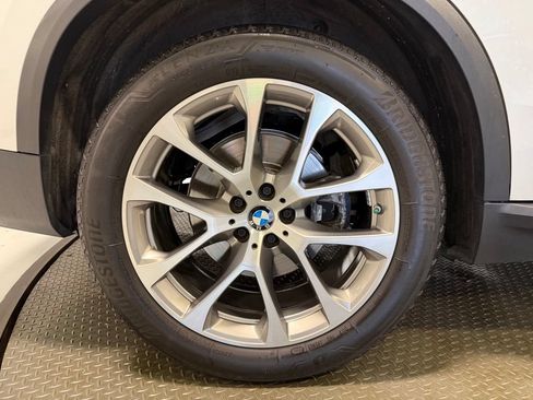 Used 2023 BMW X5 xDrive40i AWD/4WD image 25
