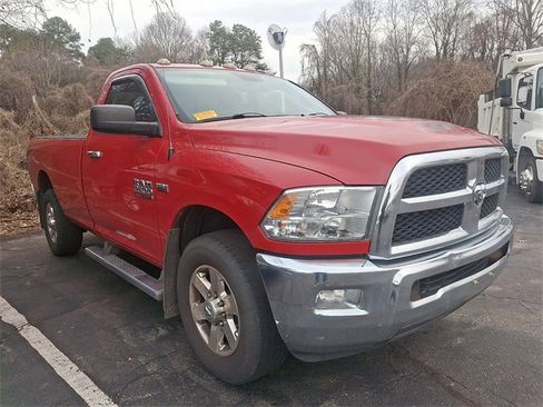 Used 2014 RAM 2500 SLT w/ Popular Equipment Group image 3