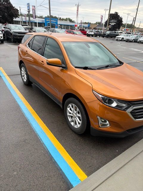 Used 2019 Chevrolet Equinox LT FWD image 1