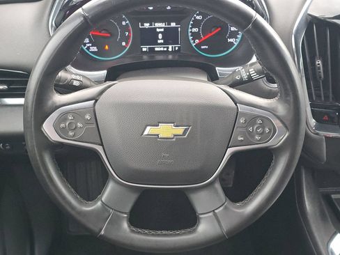 Used 2023 Chevrolet Traverse LT FWD image 19