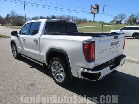 Used 2021 GMC Sierra 1500 Denali w/ Denali Ultimate Package AWD/4WD image 4