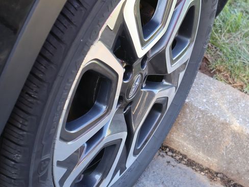 Used 2023 Subaru Ascent Limited w/ Technology Package image 24