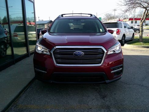 Used 2022 Subaru Ascent Premium w/ Convenience Package image 3
