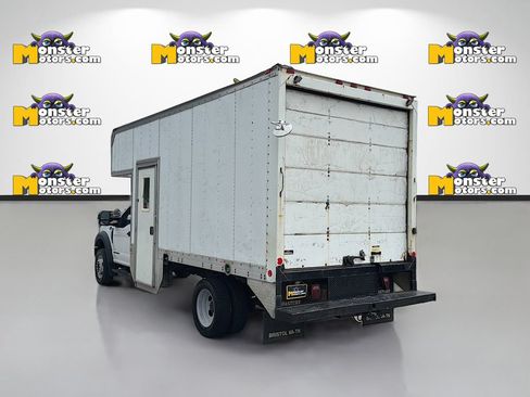 Used 2017 Ford F550 2WD Regular Cab Super Duty image 7