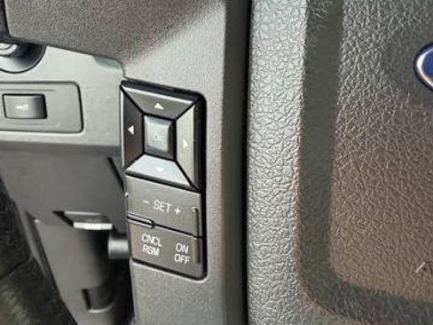 Used 2012 Ford F150 XLT w/ XLT Chrome Pkg AWD/4WD image 16