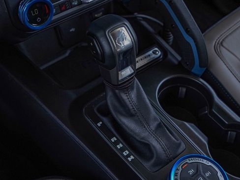 Used 2023 Ford Bronco Wildtrak image 21