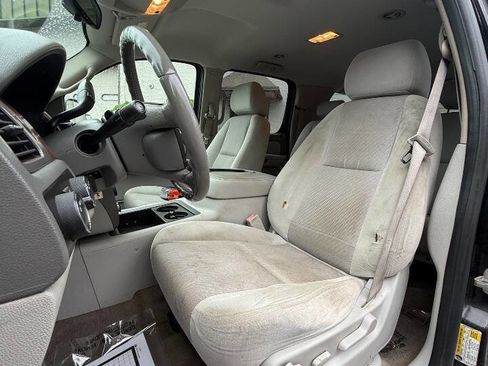 Used 2009 Chevrolet Suburban LT AWD/4WD image 11