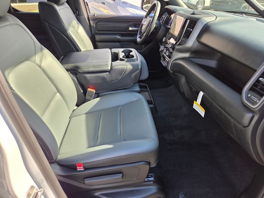 Used 2025 RAM 1500 Tradesman AWD/4WD image 19