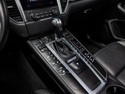 Used 2017 Porsche Macan S AWD/4WD image 29