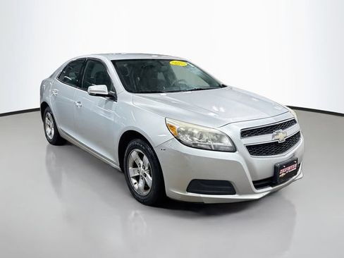Used 2013 Chevrolet Malibu LT FWD image 3