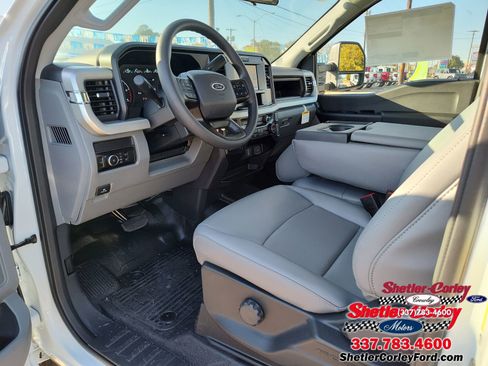 New 2026 Ford F250 XL w/ 360-Degree Camera Package AWD/4WD image 2