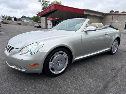 Used 2003 Lexus SC 430 Convertible RWD image 3