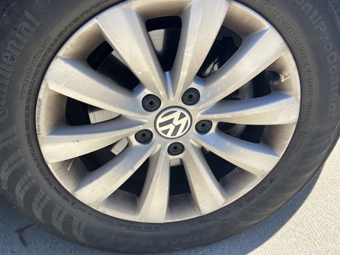 Used 2014 Volkswagen Beetle 2.5 image 12