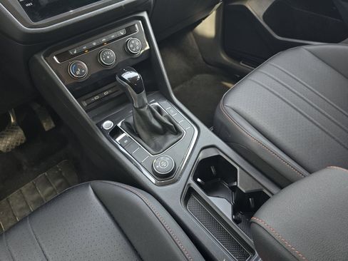 Used 2024 Volkswagen Tiguan Wolfsburg Edition AWD/4WD image 16