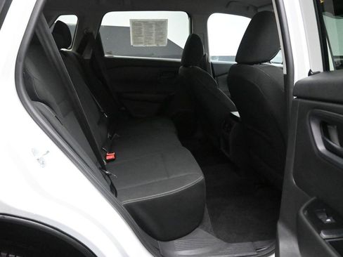 Used 2024 Nissan Rogue S image 22