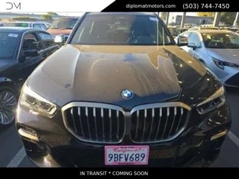 Used 2022 BMW X5 M50i w/ Executive Package image 2