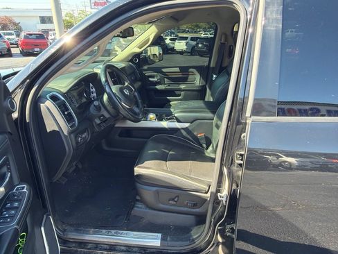 Used 2022 RAM 2500 Laramie AWD/4WD image 2