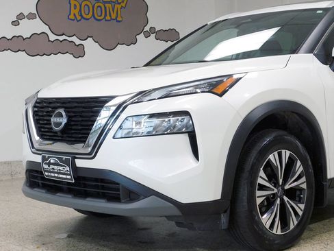 Used 2023 Nissan Rogue SV AWD/4WD image 16