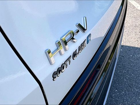 Used 2024 Honda HR-V EX-L image 24