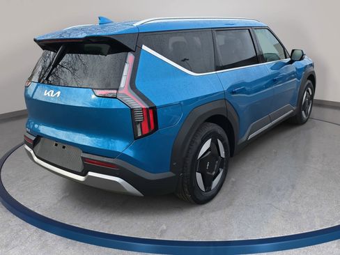 New 2026 Kia EV9 Wind AWD/4WD image 5