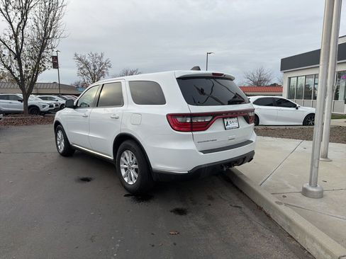 Used 2014 Dodge Durango SXT image 3