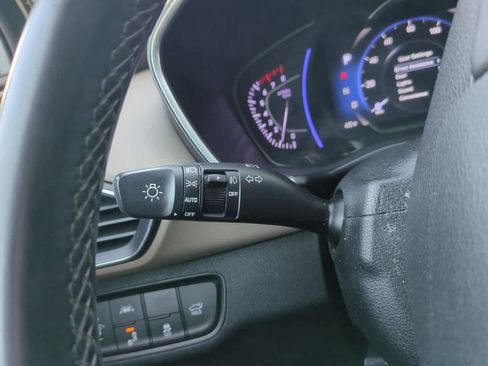 Used 2019 Hyundai Santa Fe Limited image 27