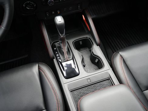 Used 2024 Nissan Frontier PRO-4X w/ Pro Premium Package image 28