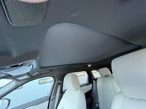 Certified 2026 Land Rover Range Rover Velar Dynamic SE AWD/4WD image 28