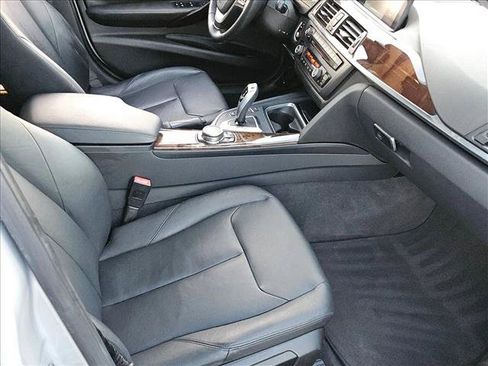 Used 2015 BMW 328i Sedan RWD image 21
