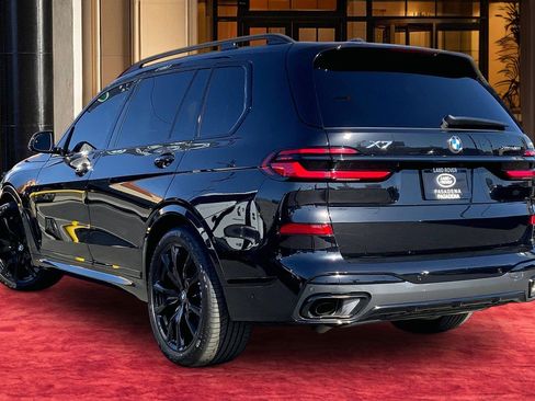 Used 2026 BMW X7 xDrive40i w/ M Sport Package image 11