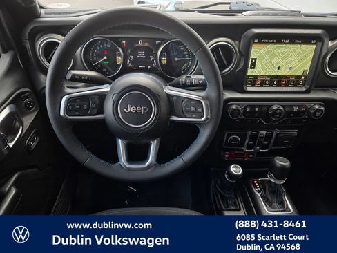 Used 2023 Jeep Wrangler Unlimited Rubicon 4xe w/ Cold Weather Group AWD/4WD image 14