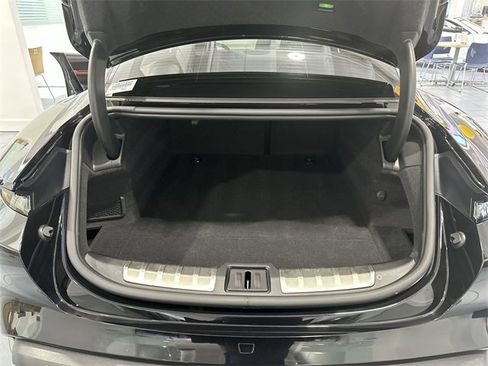 Used 2020 Porsche Taycan Turbo image 21