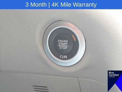 Used 2023 Chrysler Pacifica Touring-L FWD image 50