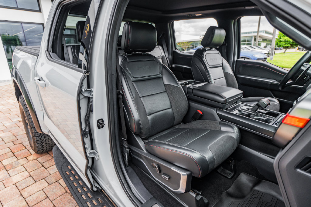 Used 2024 Ford F150 Raptor AWD/4WD image 33