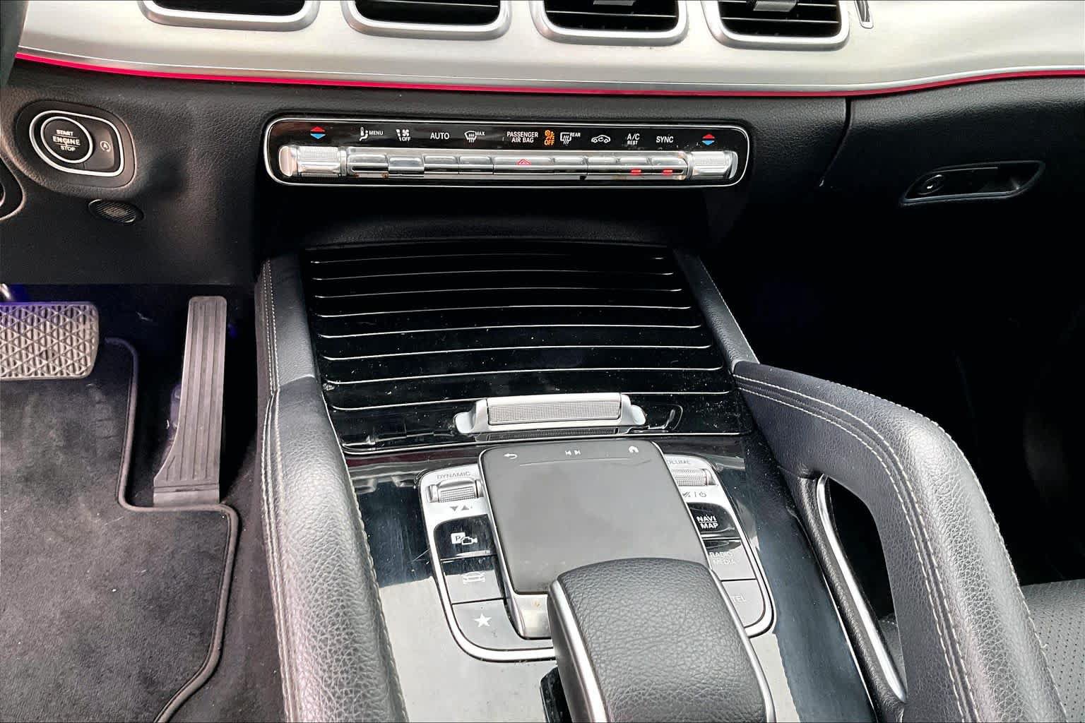 Used 2020 Mercedes-Benz GLE 350 w/ Premium Package image 30