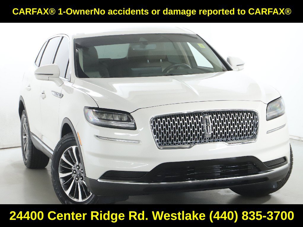 Used 2023 Lincoln Nautilus FWD w/ Premium Package image 2