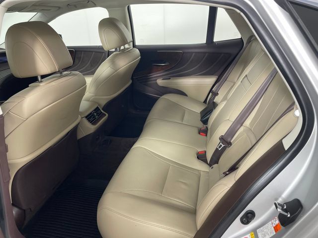 Used 2018 Lexus LS 500 w/ Accessory Package (Z2) RWD image 19