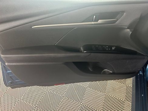 Used 2025 Toyota Camry LE FWD image 9
