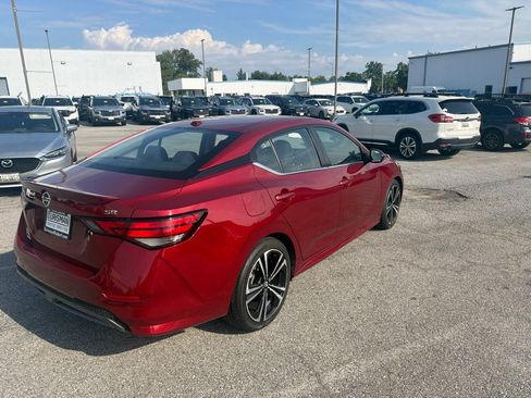 Used 2022 Nissan Sentra SR FWD image 3